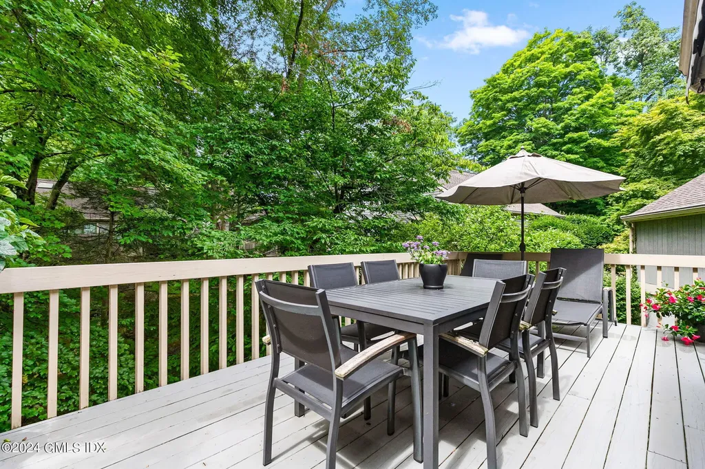 309 W Lyon Farm Drive Greenwich CT 06831