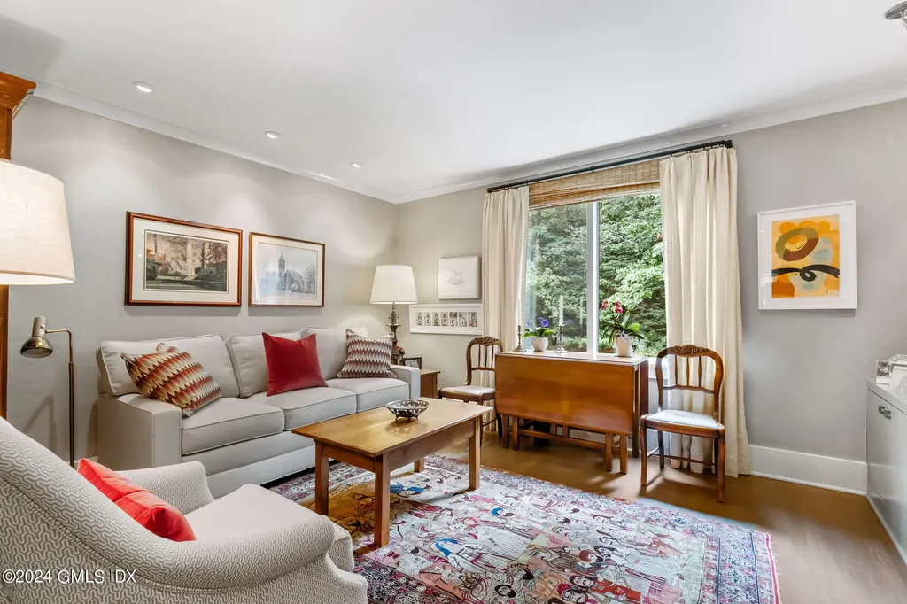 309 W Lyon Farm Drive Greenwich CT 06831