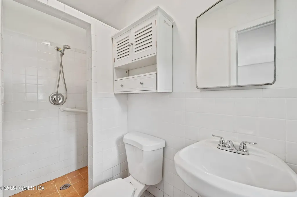 25 Mary Lane Riverside CT 06878