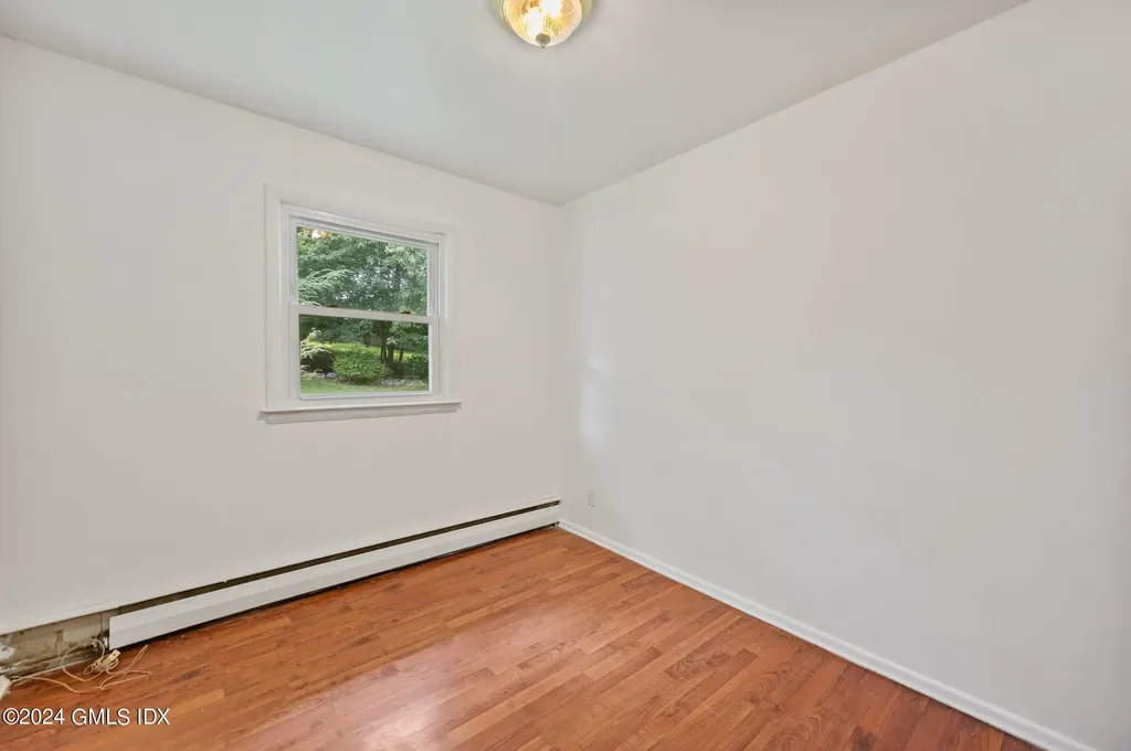 25 Mary Lane Riverside CT 06878