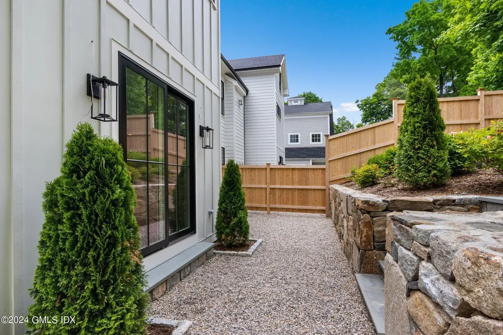 38 Cassidy Park Greenwich CT 06830