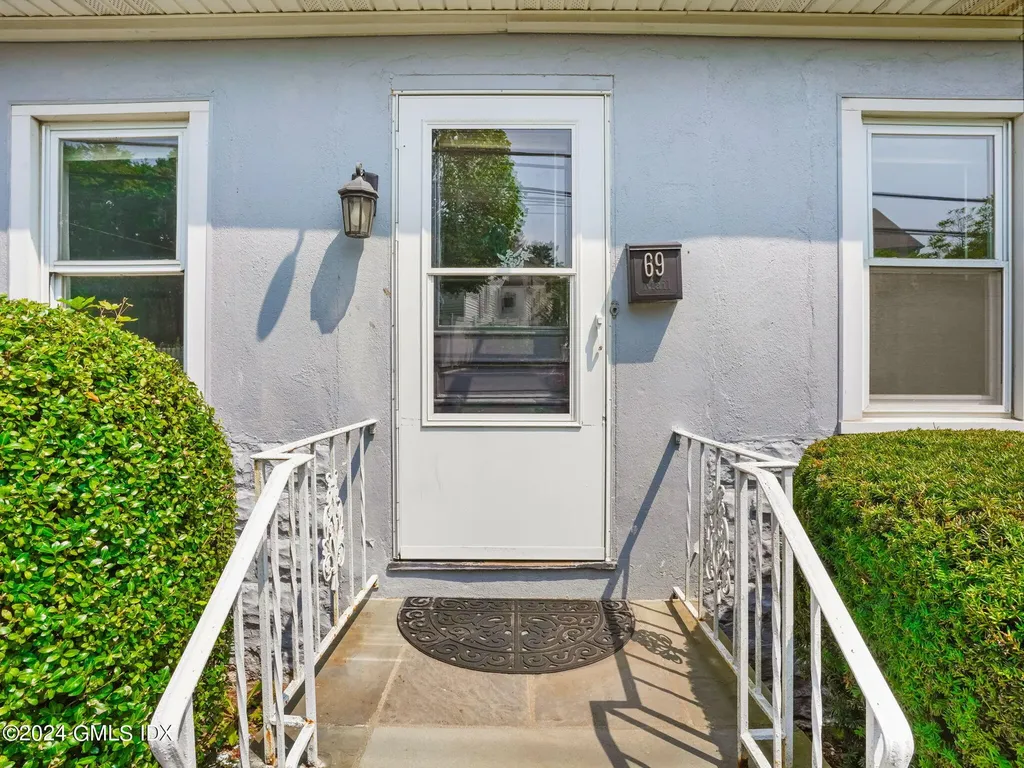 69 Cos Cob Avenue Cos Cob CT 06807