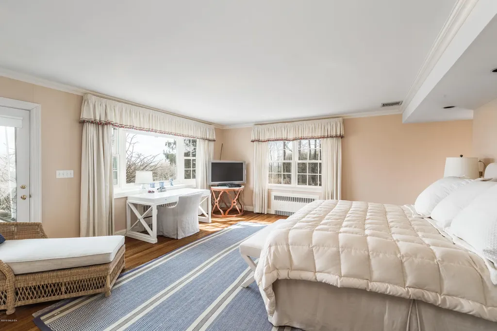 33 Skyridge Road Greenwich CT 06831