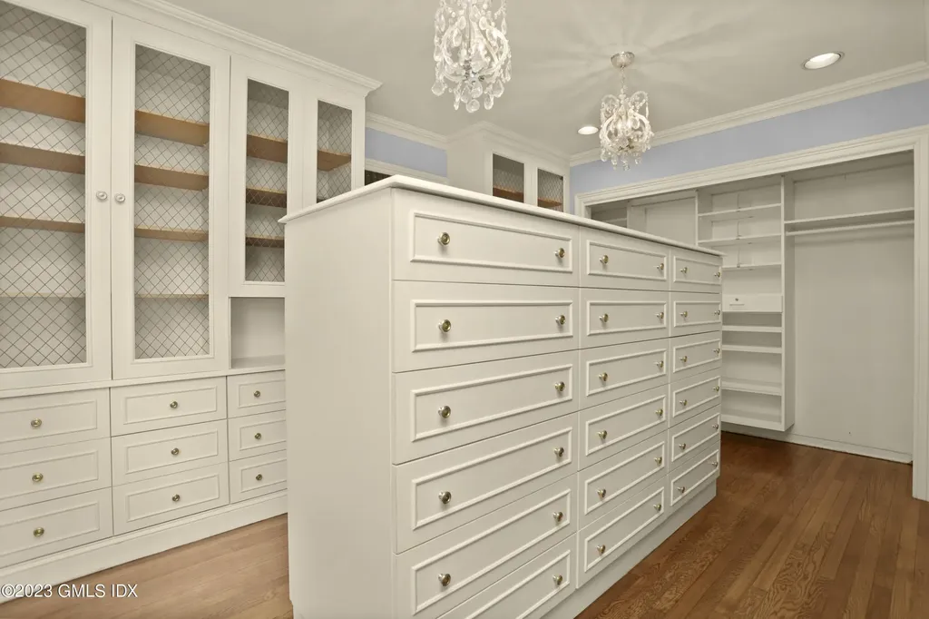 33 Skyridge Road Greenwich CT 06831