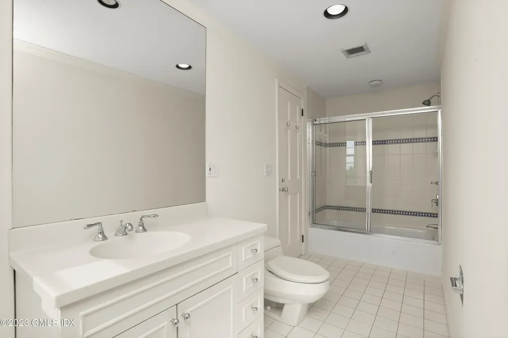 33 Skyridge Road Greenwich CT 06831