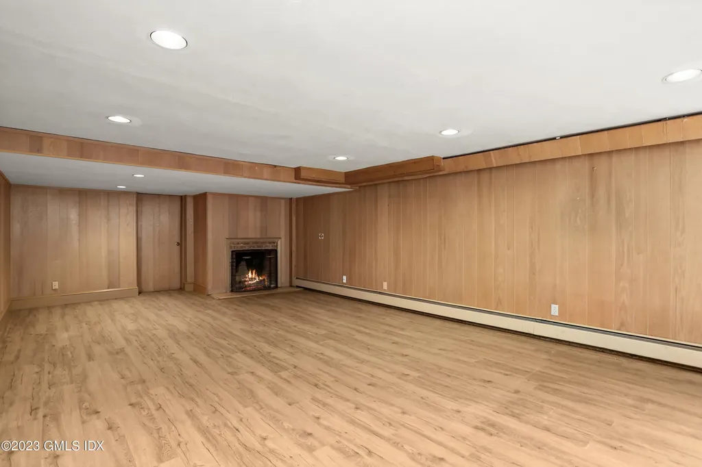 33 Skyridge Road Greenwich CT 06831