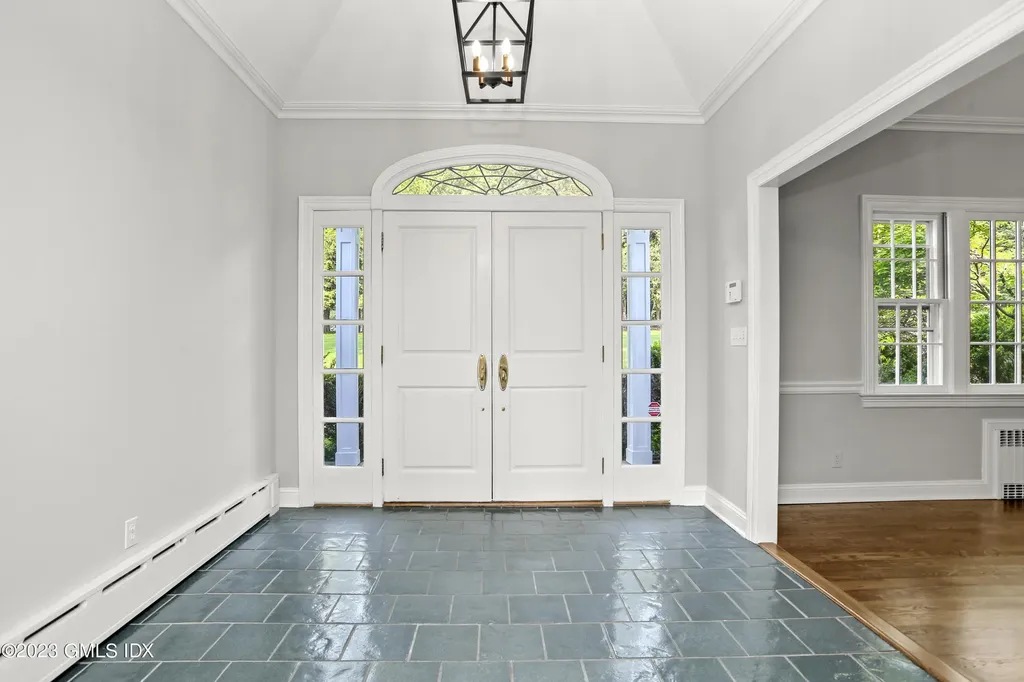 33 Skyridge Road Greenwich CT 06831