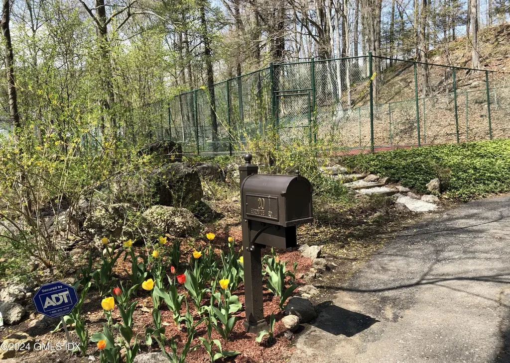 20 Heronvue Road Greenwich CT 06831