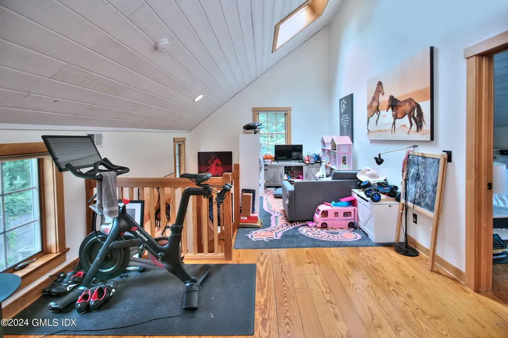 35 & 37 Rockview Drive Greenwich CT 06830