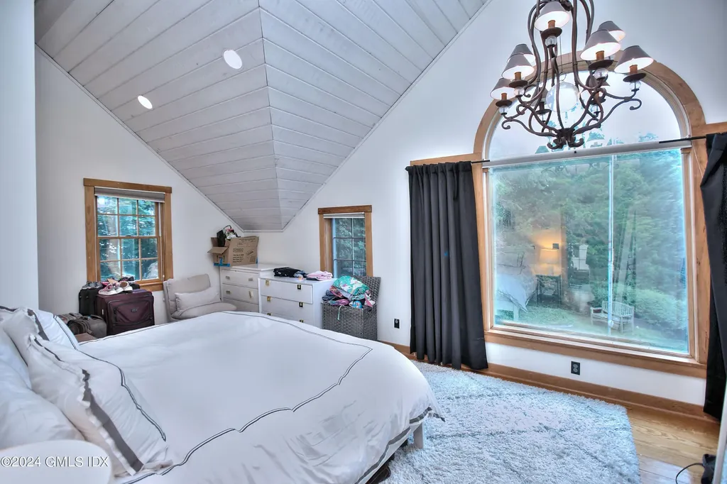 35 & 37 Rockview Drive Greenwich CT 06830