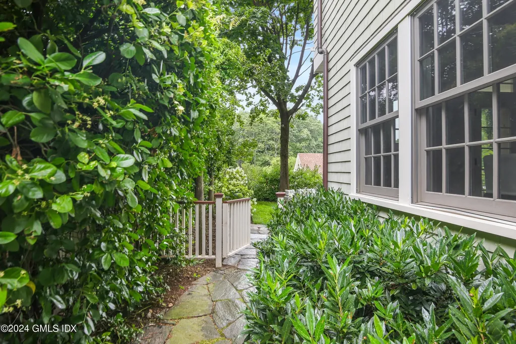 71 Orchard Place Greenwich CT 06830