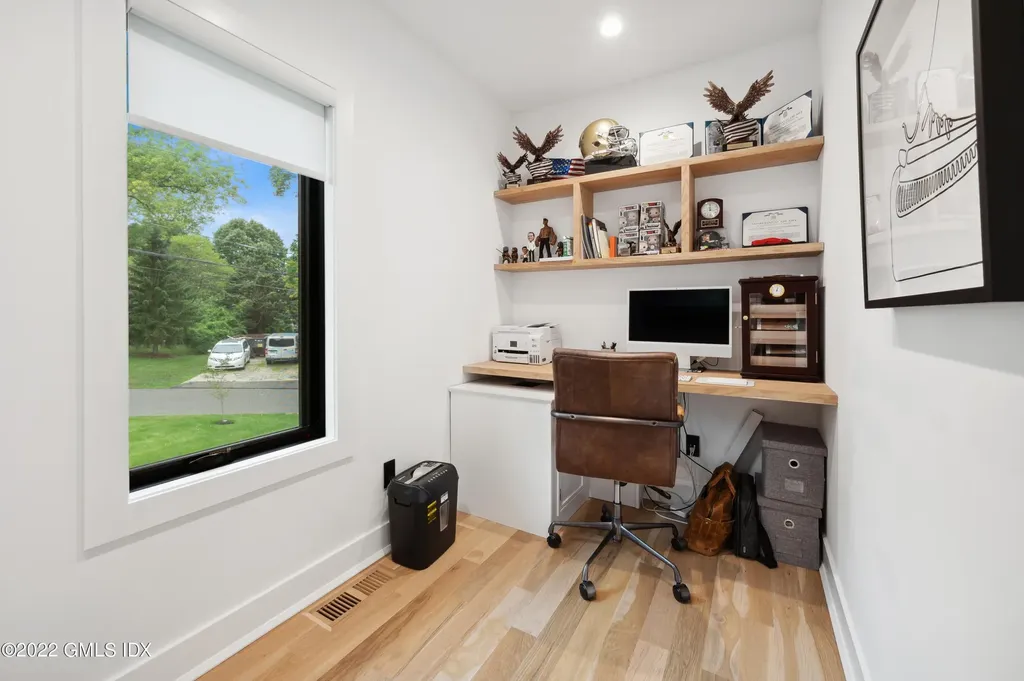 7 Drumlin Road Westport CT 06880