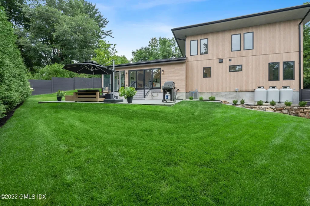 7 Drumlin Road Westport CT 06880