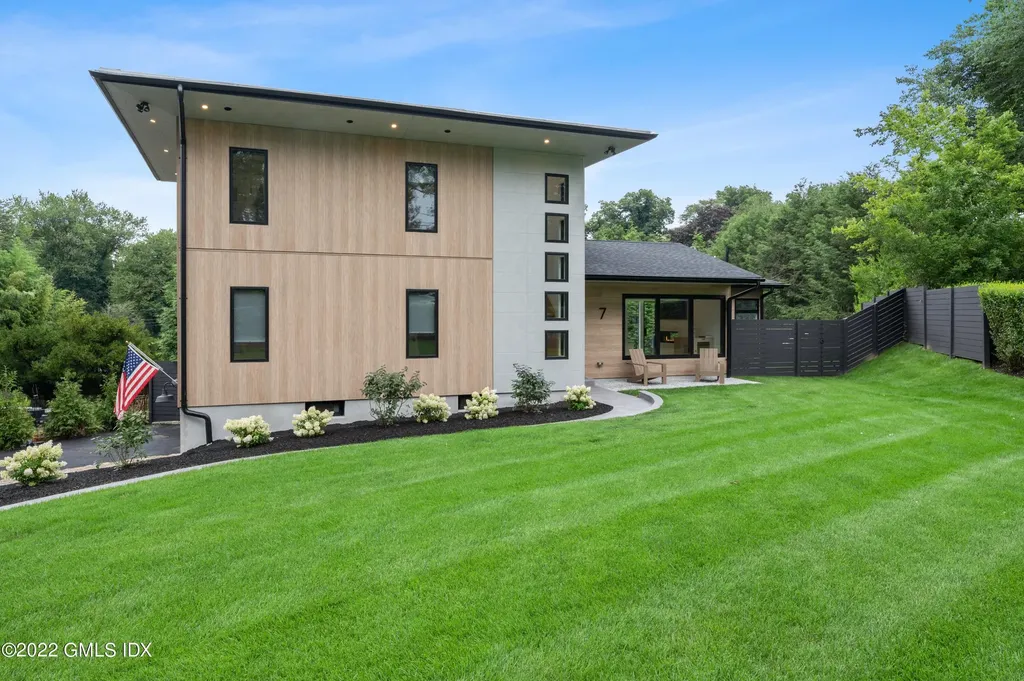 7 Drumlin Road Westport CT 06880