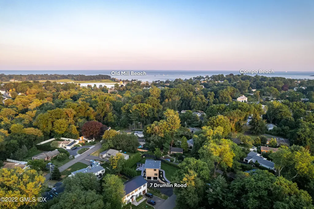 7 Drumlin Road Westport CT 06880