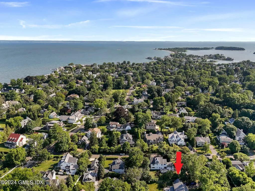 7 Tait Road Old Greenwich CT 06870