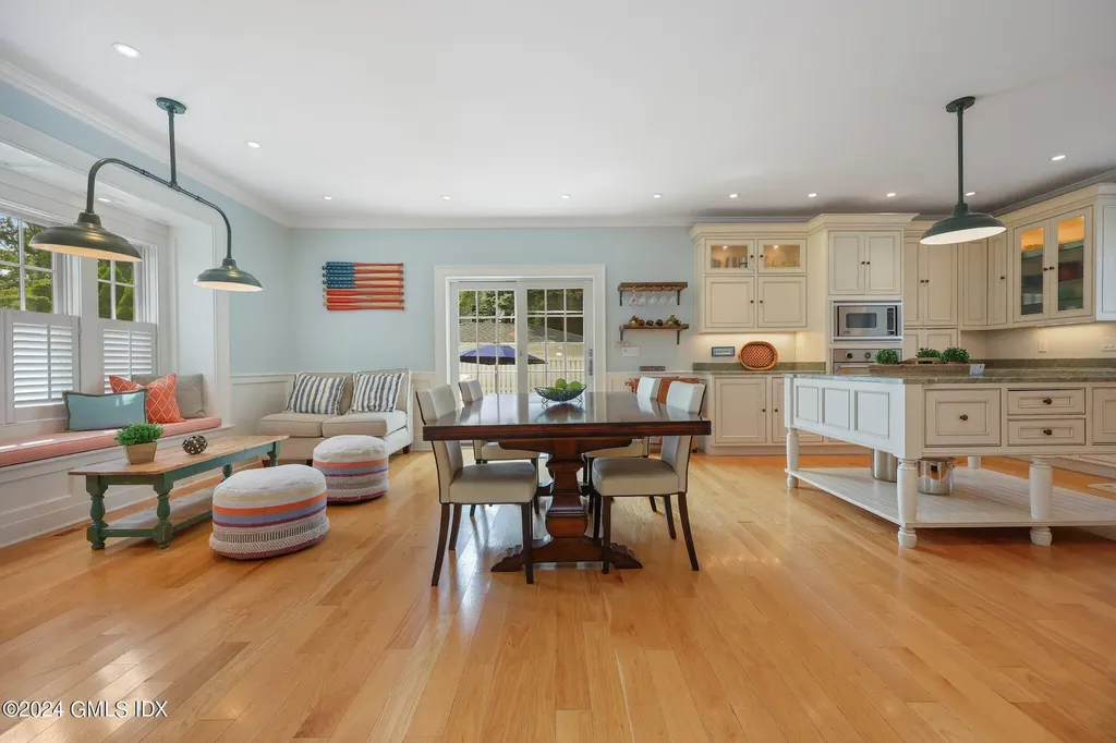 7 Heusted Drive Old Greenwich CT 06870