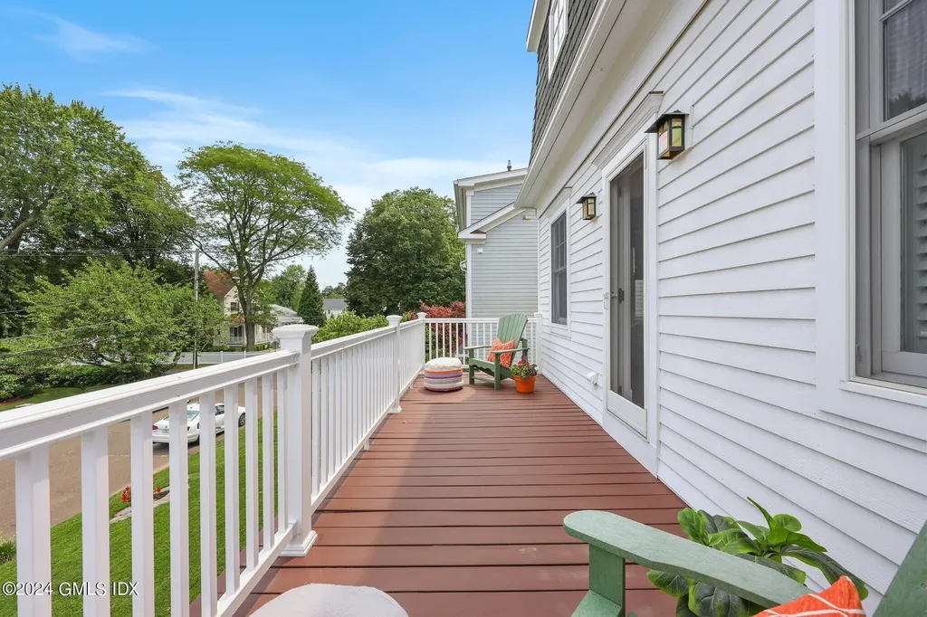 7 Heusted Drive Old Greenwich CT 06870