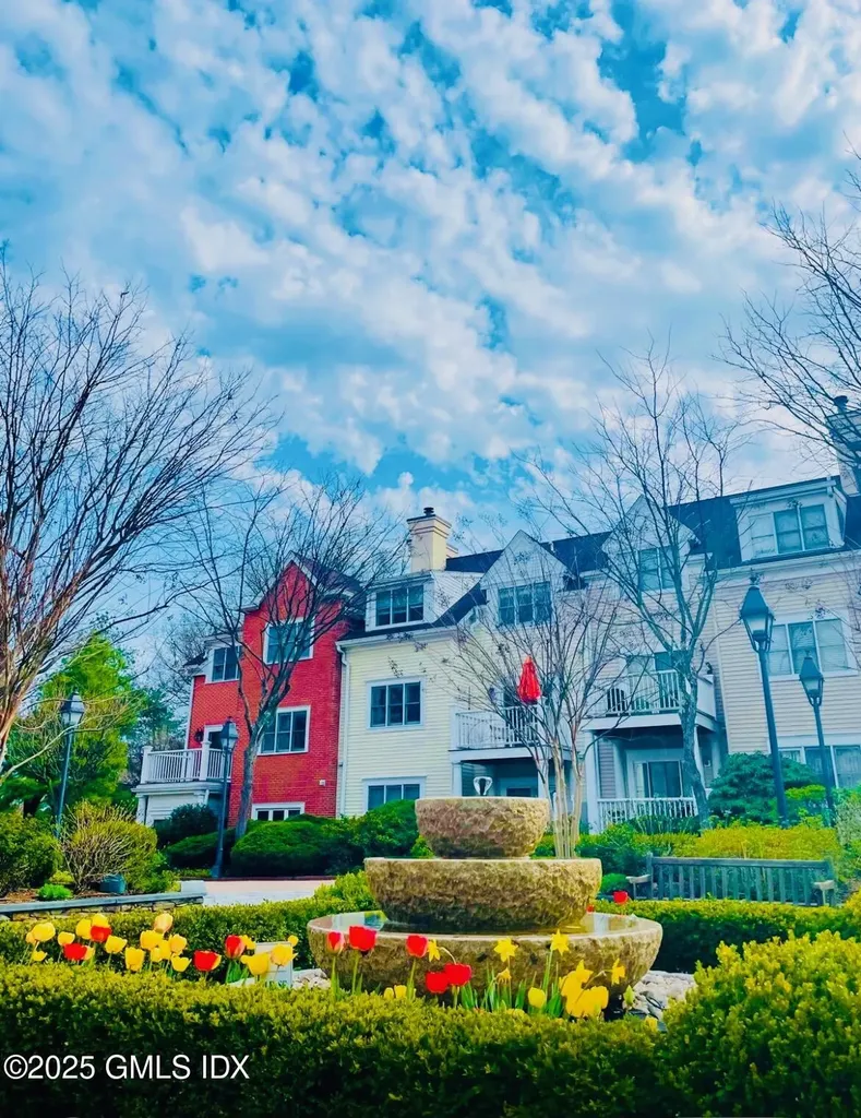 51 Forest Avenue Old Greenwich CT 06870