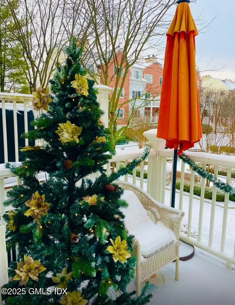 51 Forest Avenue Old Greenwich CT 06870