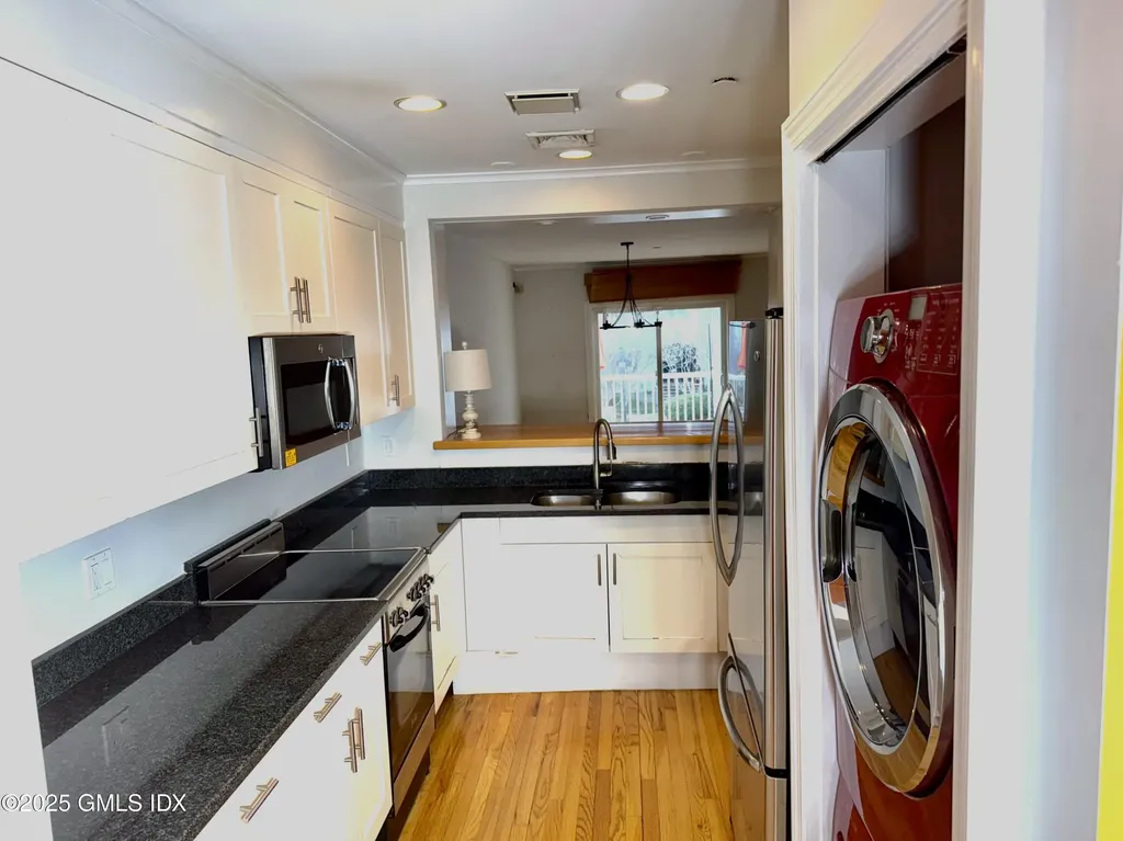 51 Forest Avenue Old Greenwich CT 06870