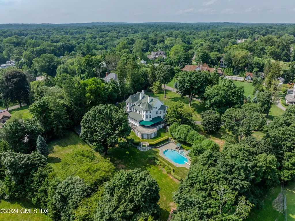 14 Meadow Drive Greenwich CT 06831