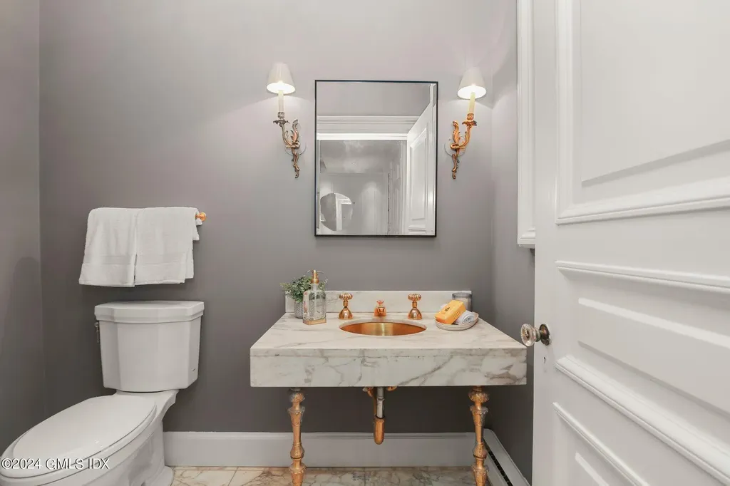 14 Meadow Drive Greenwich CT 06831