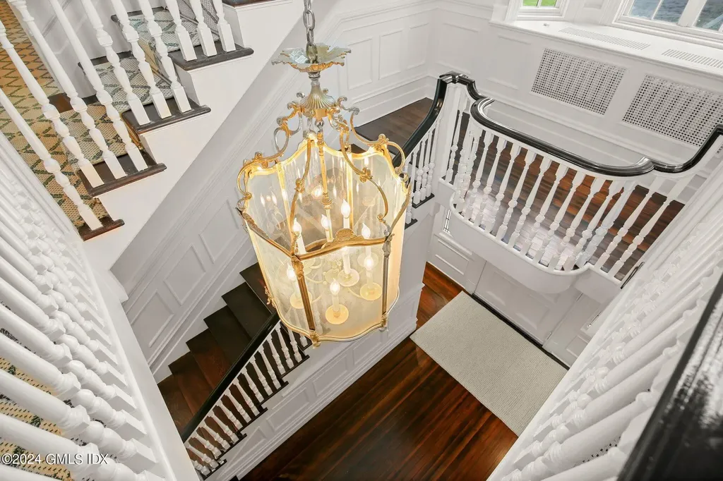 14 Meadow Drive Greenwich CT 06831