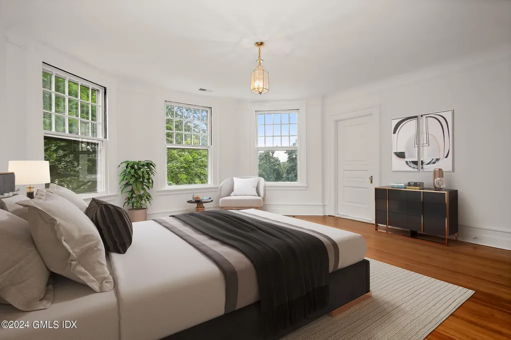 14 Meadow Drive Greenwich CT 06831