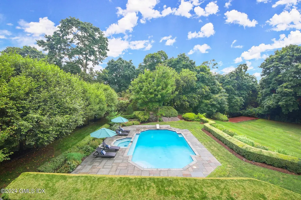 14 Meadow Drive Greenwich CT 06831