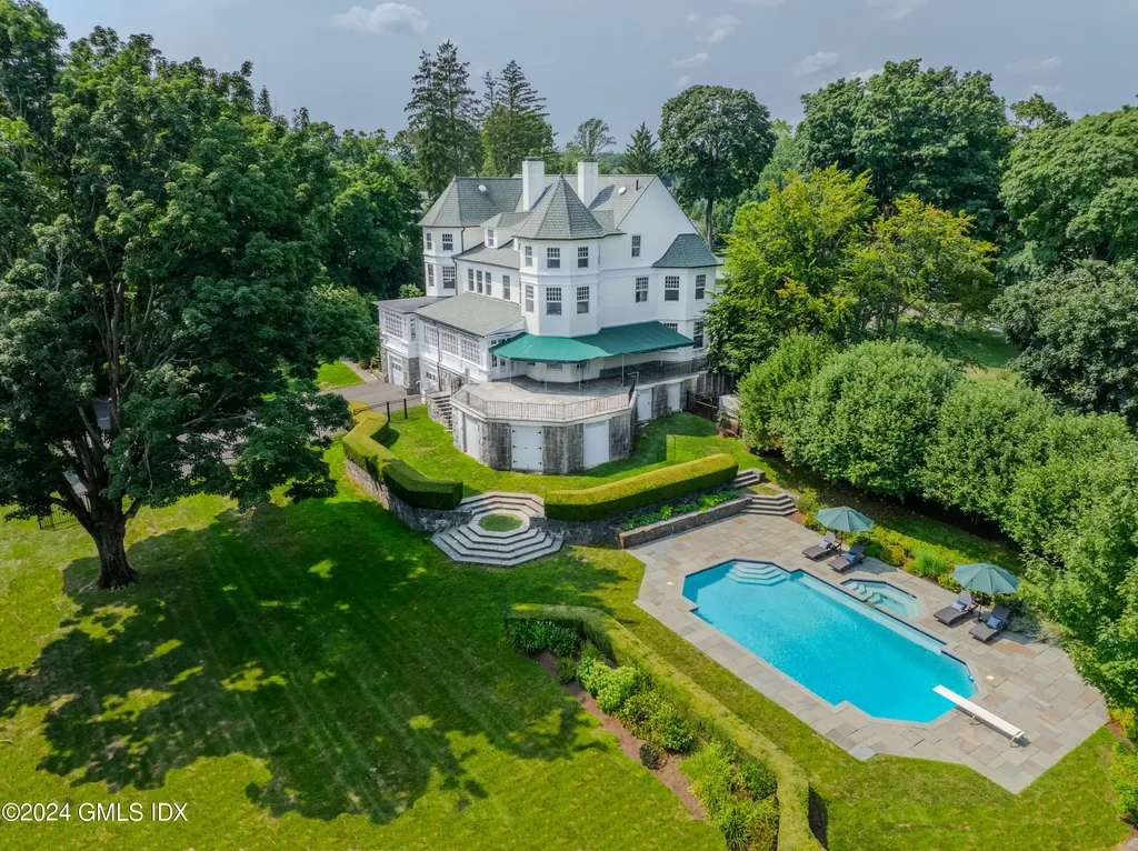 14 Meadow Drive Greenwich CT 06831