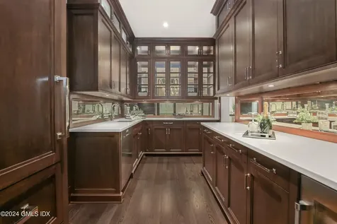 14 Meadow Drive Greenwich CT 06831