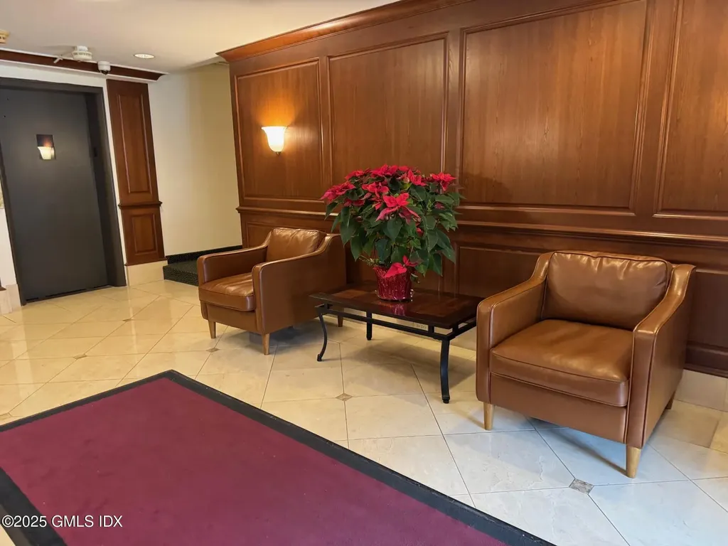 52 Lafayette Place Greenwich CT 06830