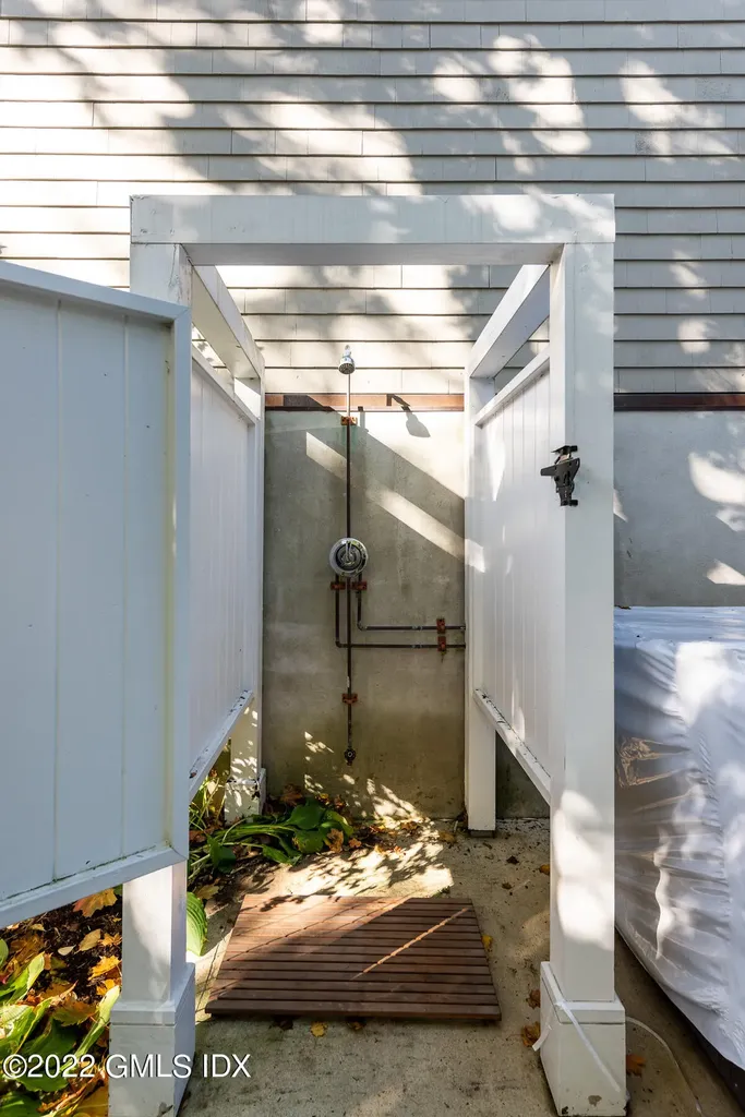 155 Milbank Avenue Greenwich CT 06830