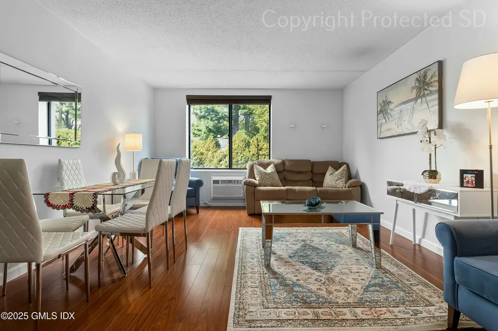 1535 E Putnam Avenue Old Greenwich CT 06870