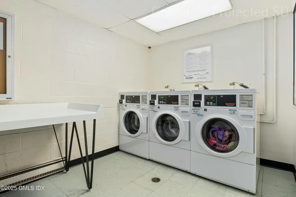 1535 E Putnam Avenue Old Greenwich CT 06870