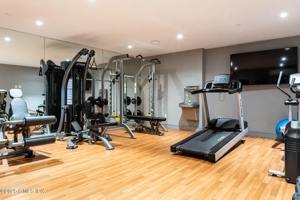 125 Field Point Road Greenwich CT 06830