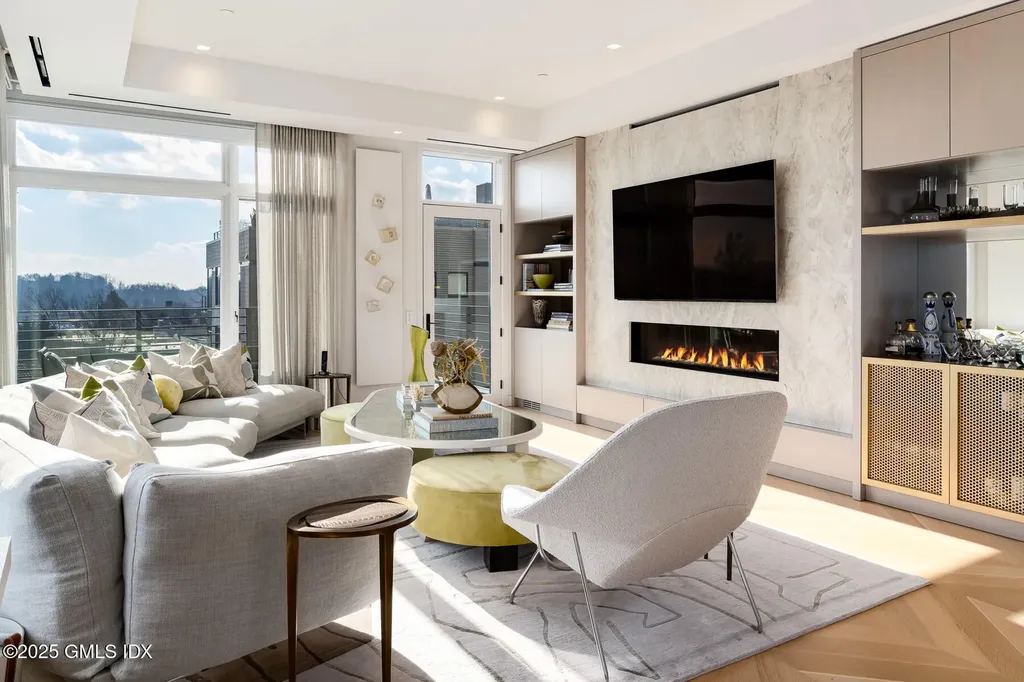 125 Field Point Road Greenwich CT 06830