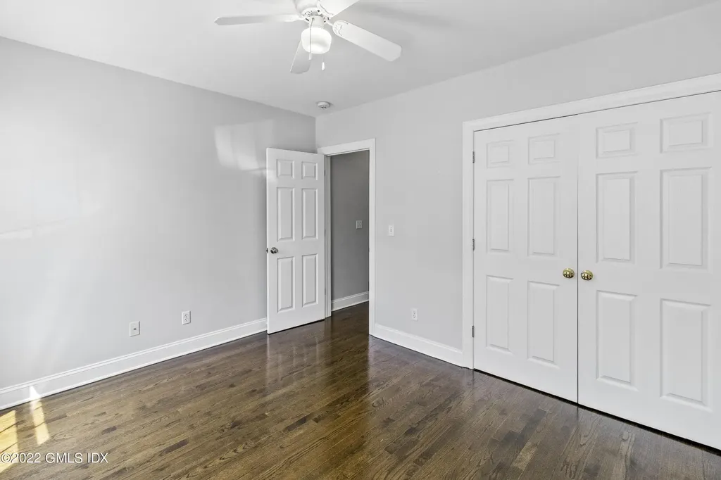 285 Davis Avenue Greenwich CT 06830