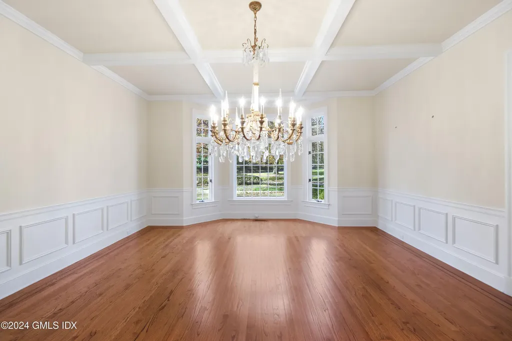 534 Stanwich Road Greenwich CT 06831