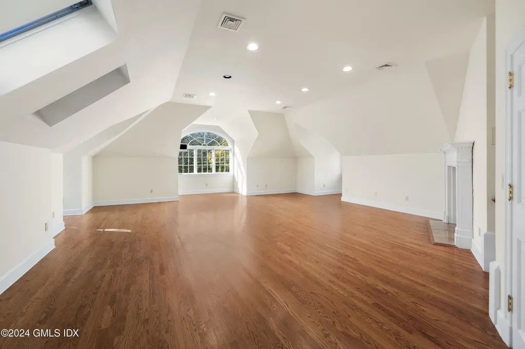 534 Stanwich Road Greenwich CT 06831