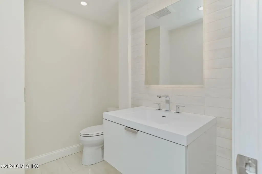 40 W Elm Street Greenwich CT 06830