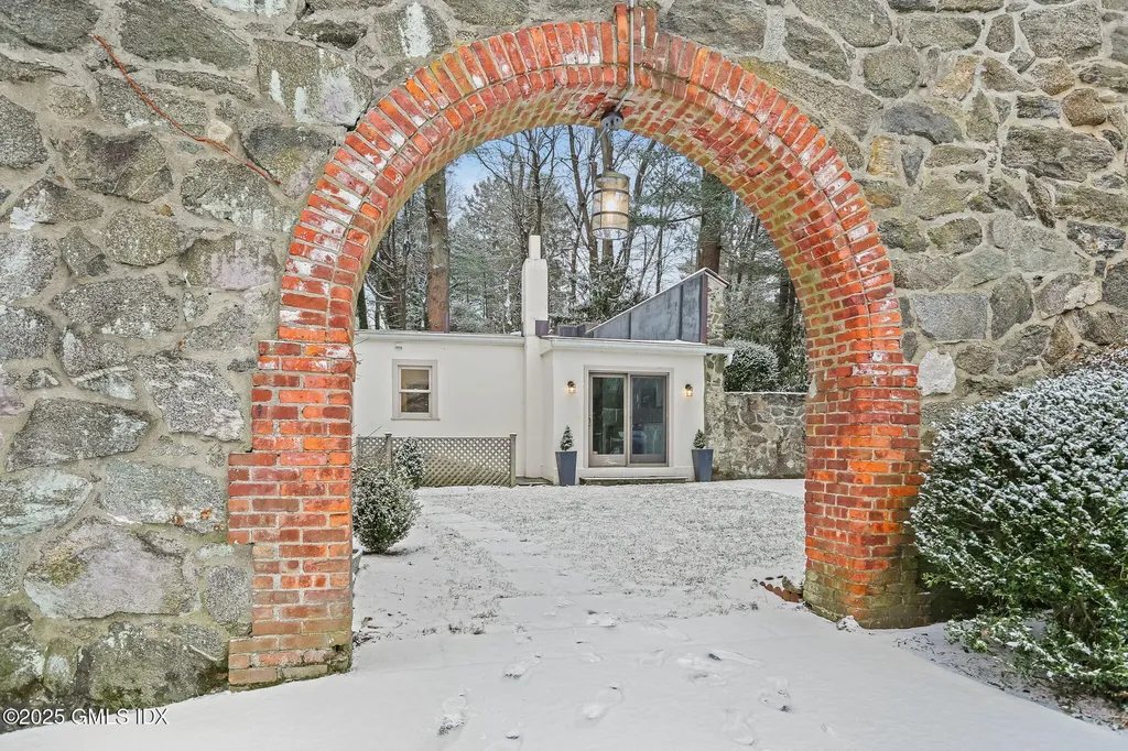 146 Brookside Drive Greenwich CT 06831