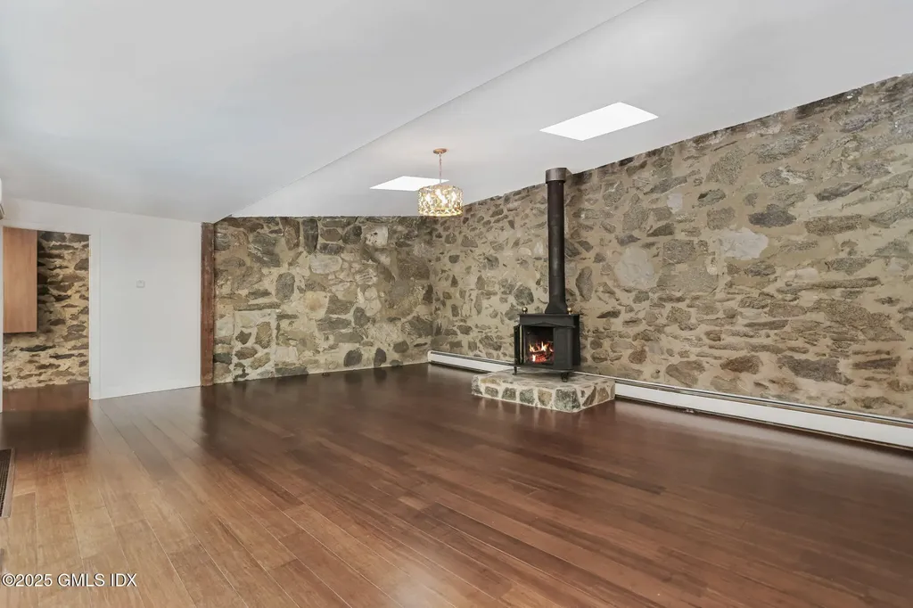 146 Brookside Drive Greenwich CT 06831