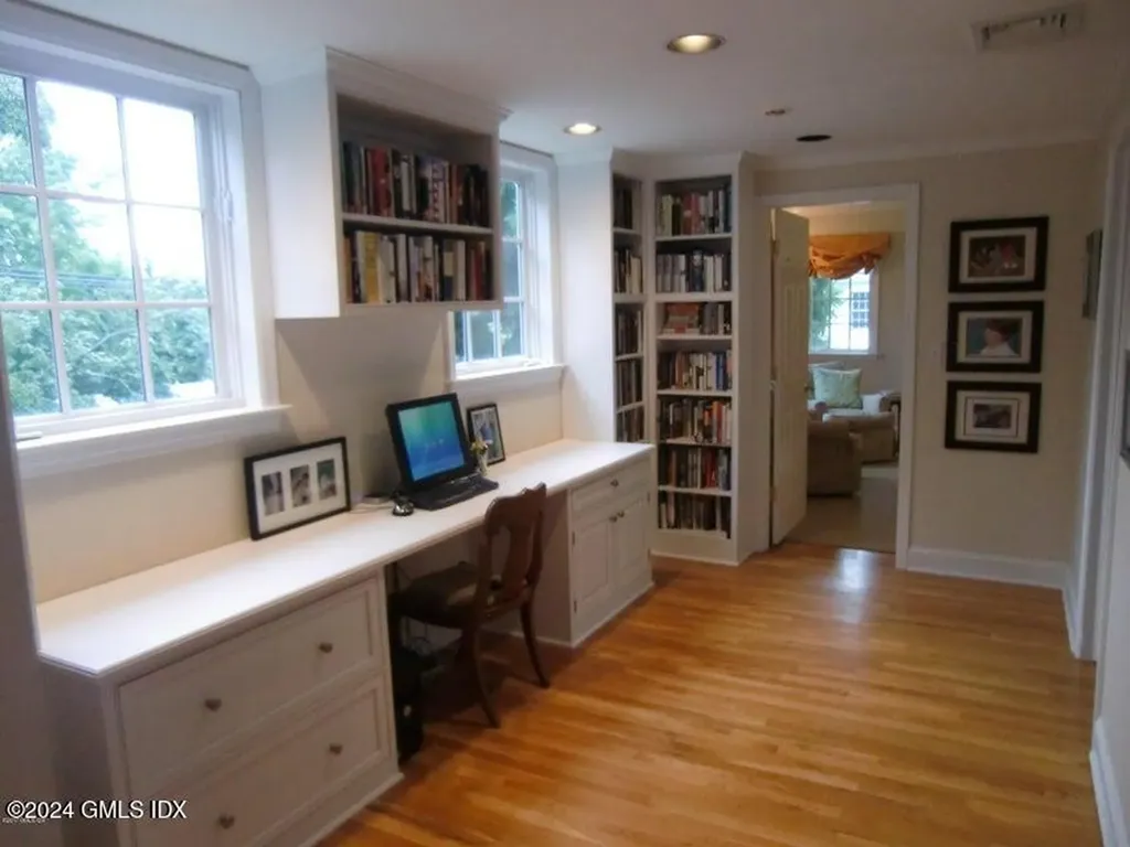 147 Shore Road Old Greenwich CT 06870