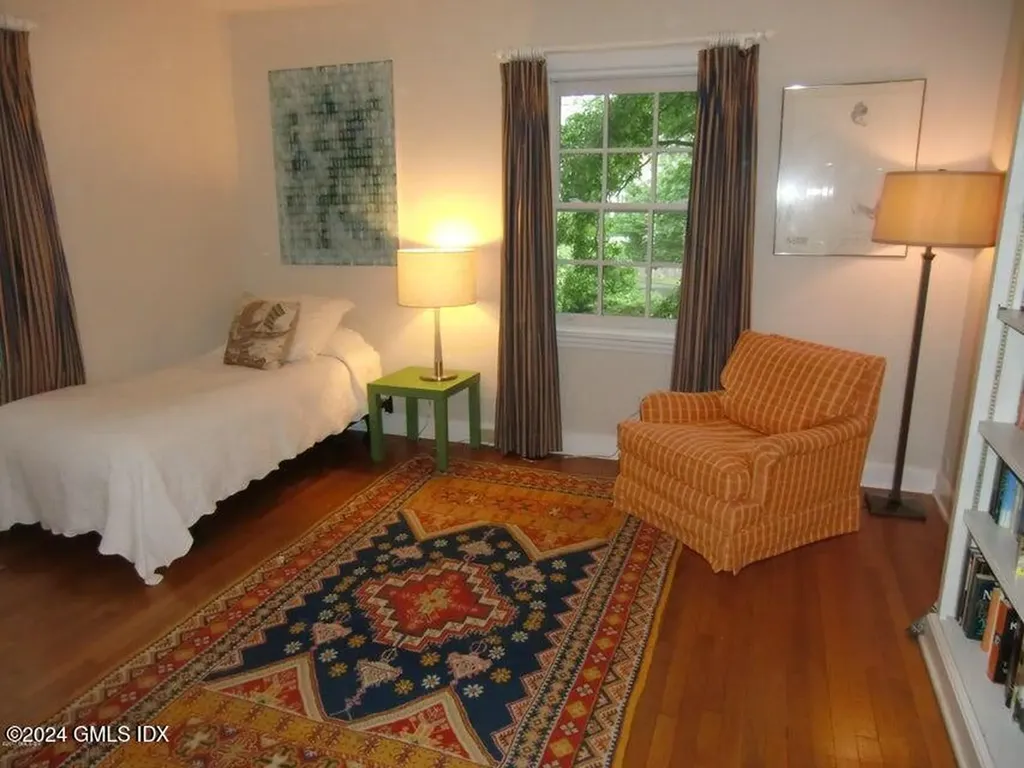 147 Shore Road Old Greenwich CT 06870