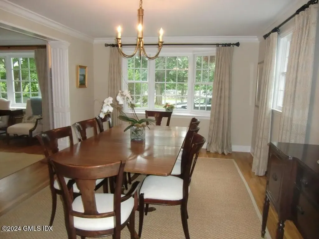 147 Shore Road Old Greenwich CT 06870