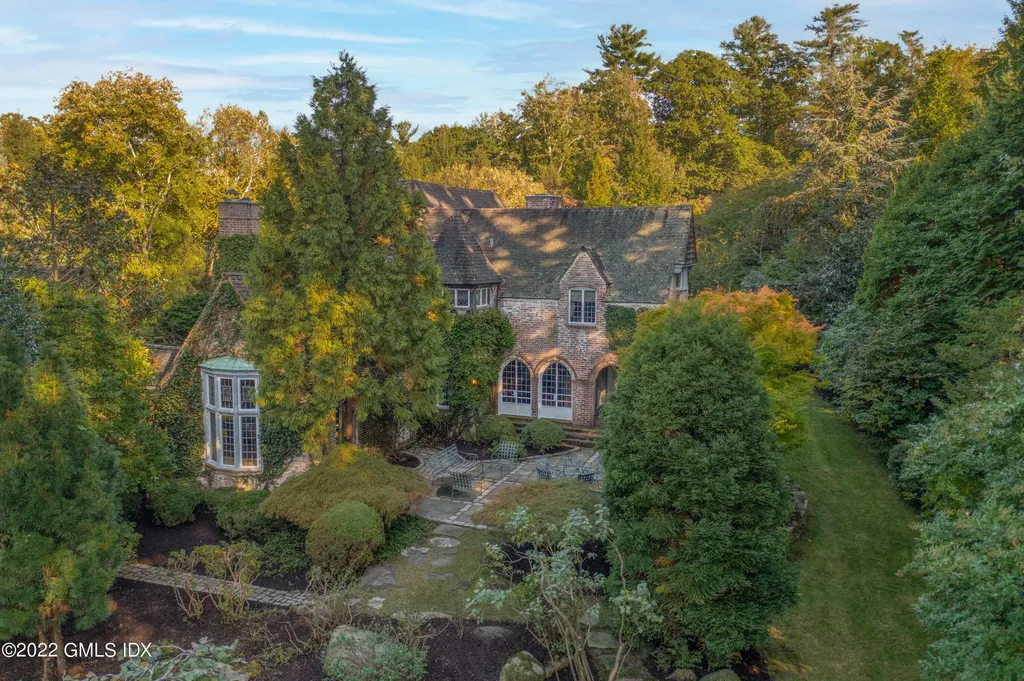 520 Indian Field Road Greenwich CT 06830