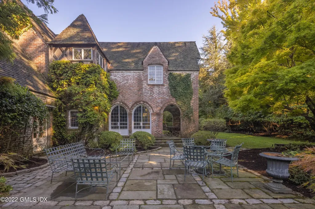 520 Indian Field Road Greenwich CT 06830