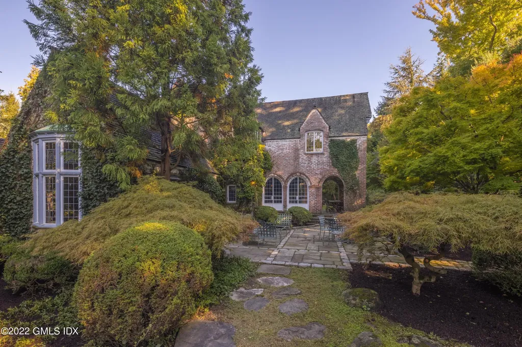 520 Indian Field Road Greenwich CT 06830